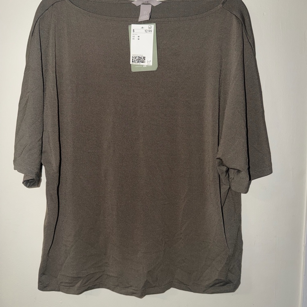 H&M Olive Gray Crew Neck Tee